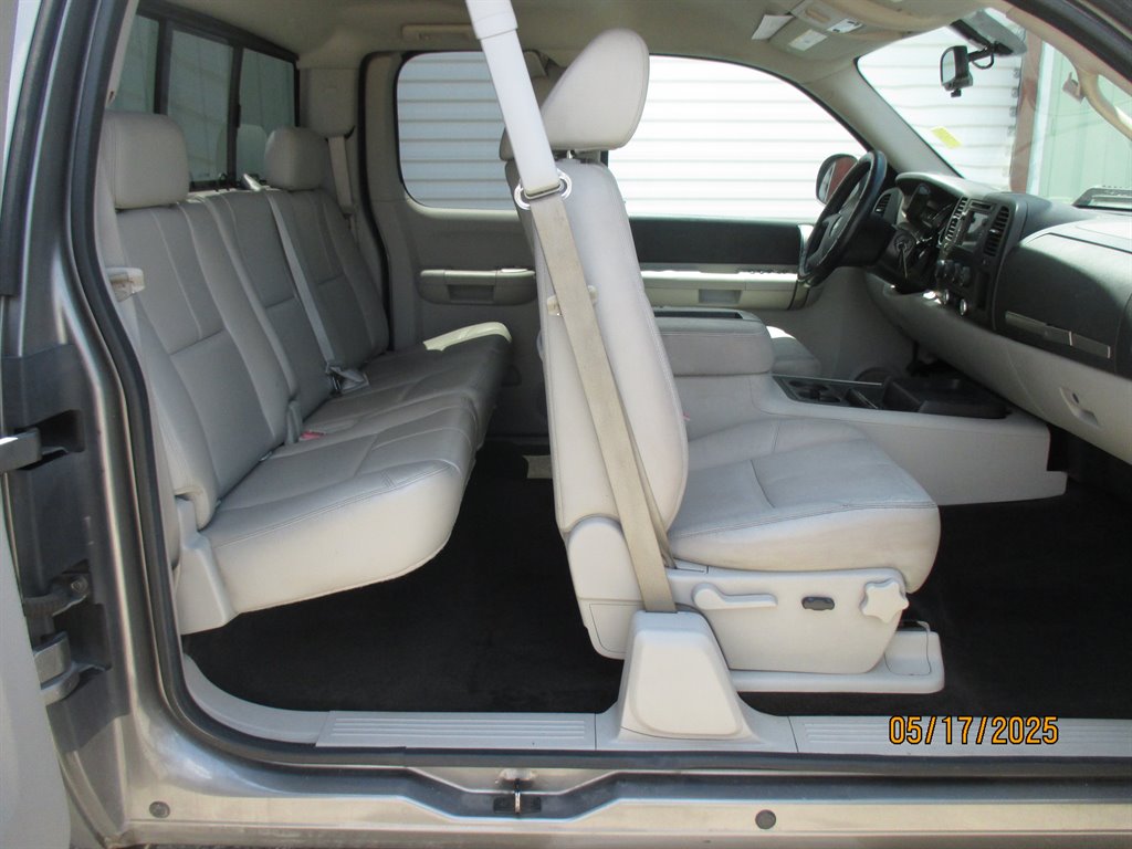 2009 Chevrolet Silverado 1500 1LT - Photo 17