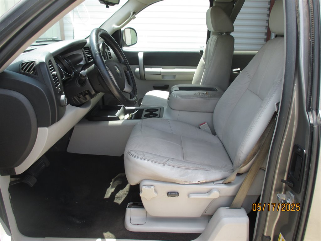 2009 Chevrolet Silverado 1500 1LT - Photo 11