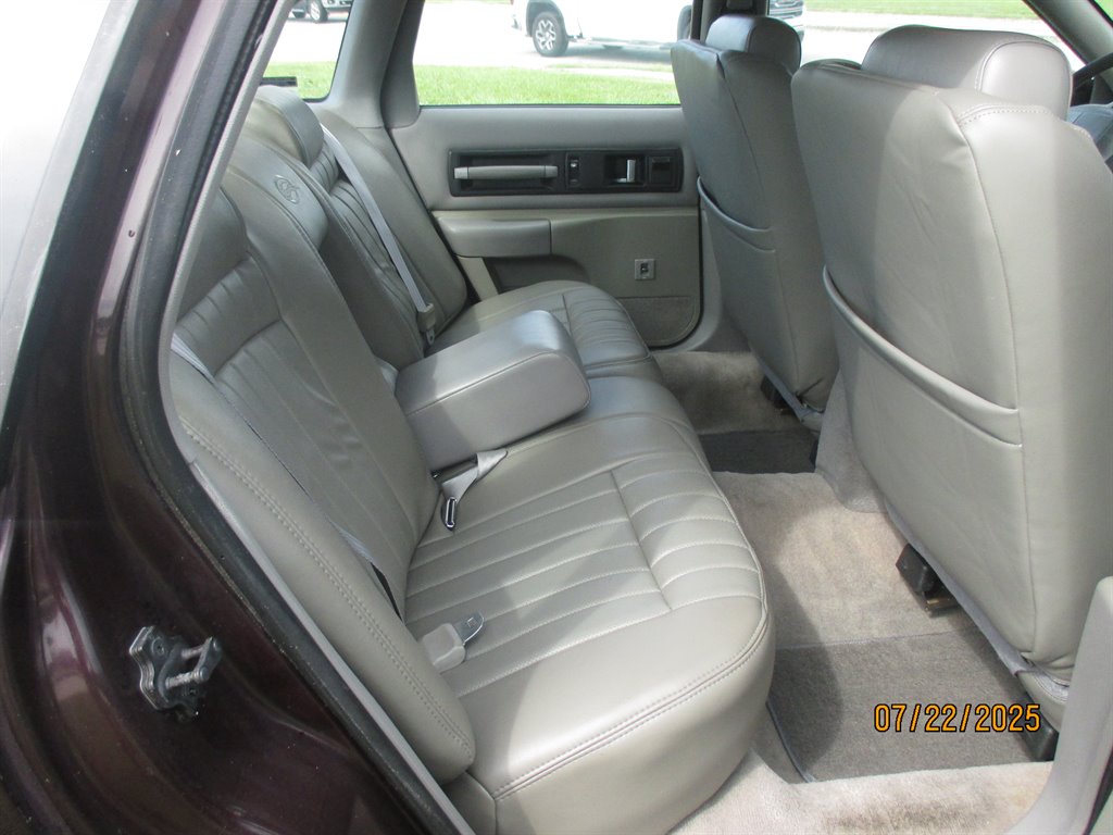 1996 Chevrolet Caprice/Impala - Photo 14
