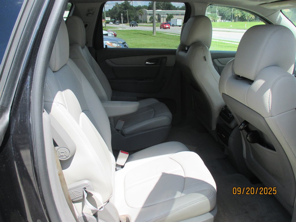 2015 Chevrolet Traverse 2LT - Photo 15