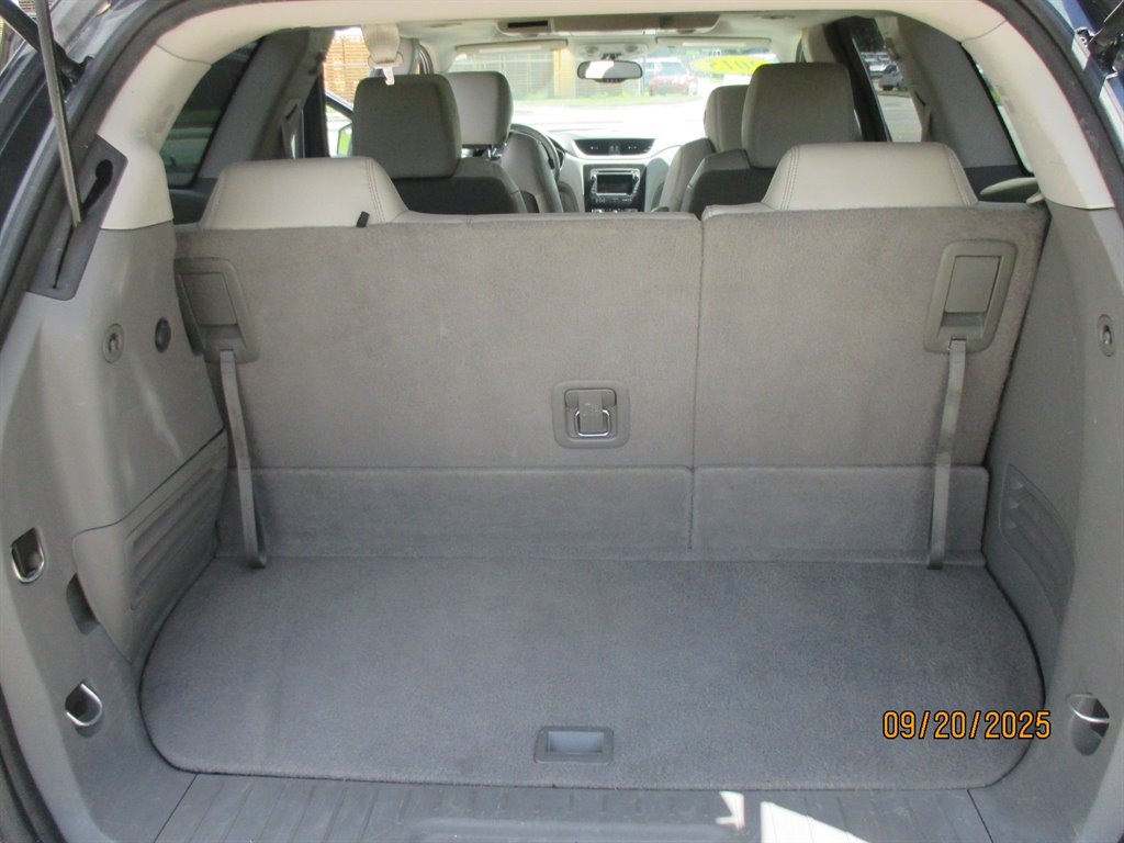 2015 Chevrolet Traverse 2LT - Photo 10