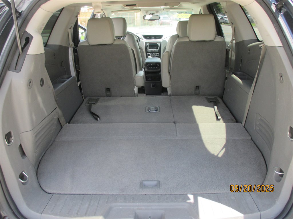 2015 Chevrolet Traverse 2LT - Photo 11