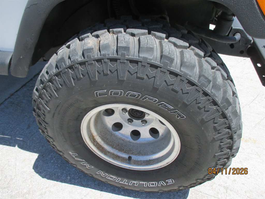1998 Jeep Wrangler SE - Photo 16