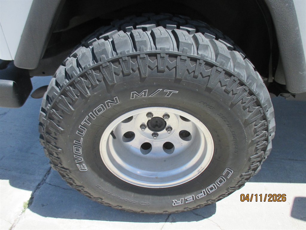 1998 Jeep Wrangler SE - Photo 17