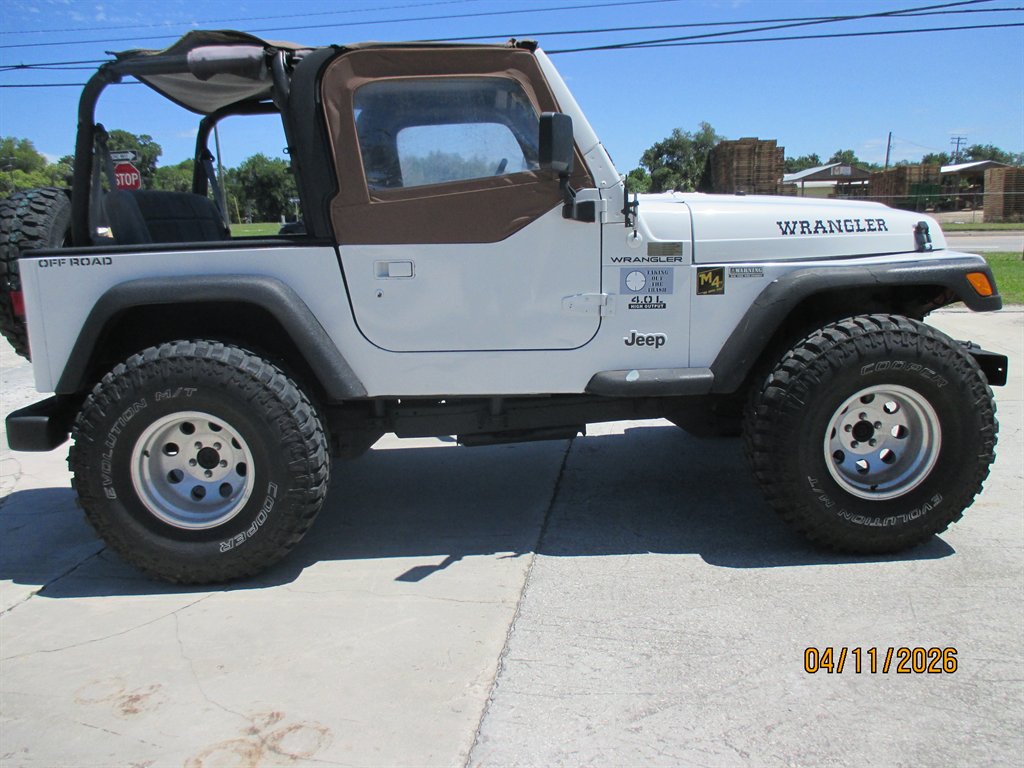 1998 Jeep Wrangler SE - Photo 6